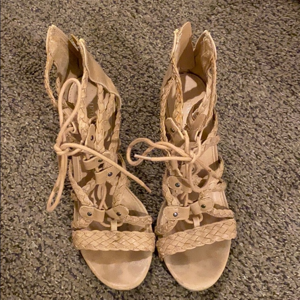 Beautiful tan lace up heels with braided details